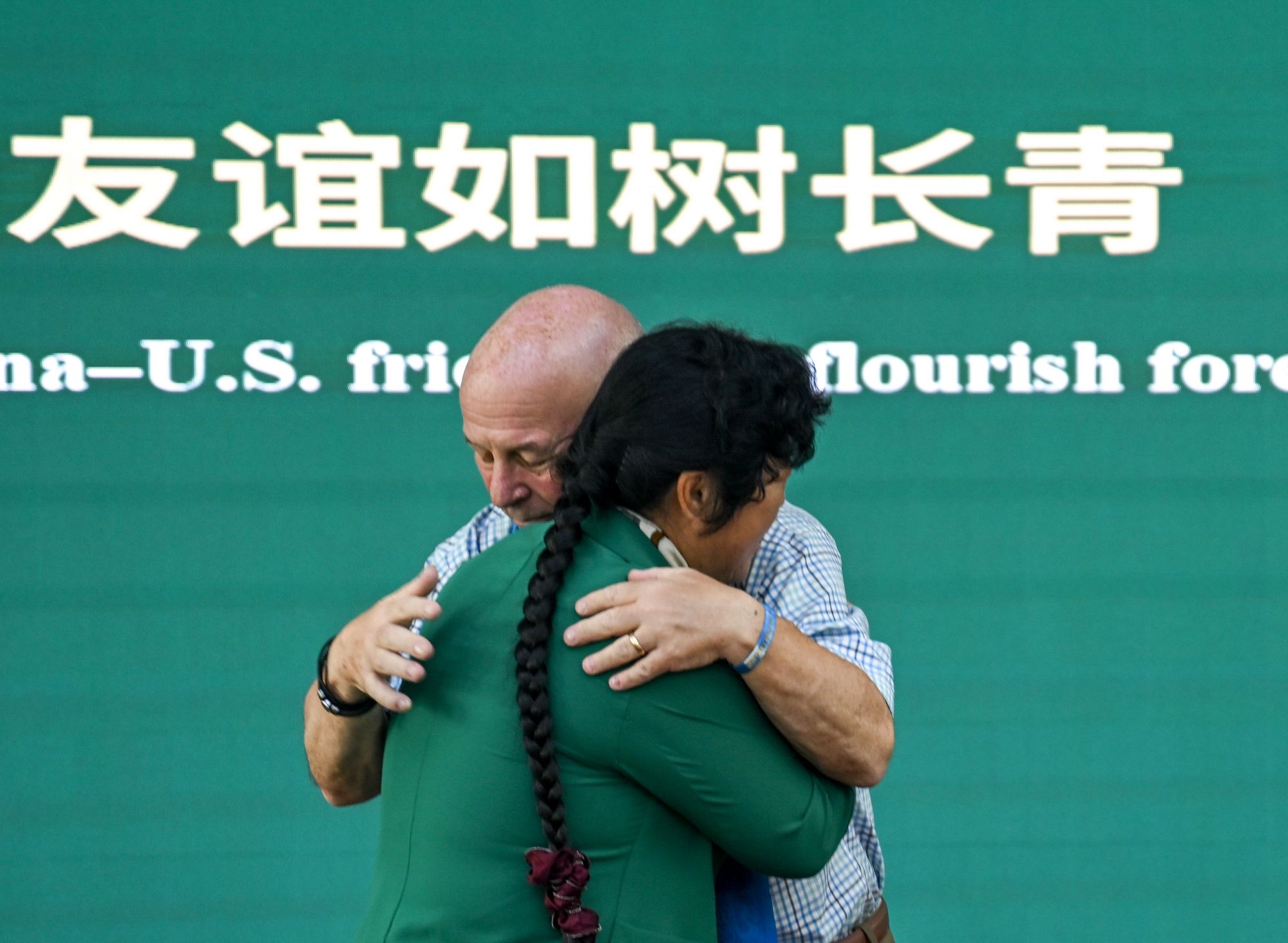 “我就是想拥抱你们”!期待“赛考斯”的故事延续下去 “我就是想拥抱你们”!期待“赛考斯”的故事延续下去