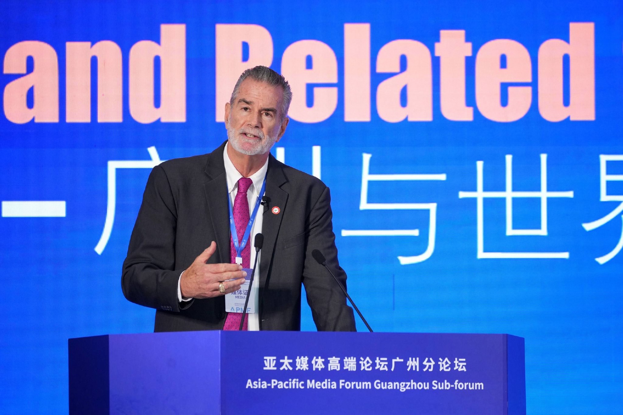 深度专访｜“现实比你想象的更伟大”，美国学者法尔和他听见的广州“心跳”
