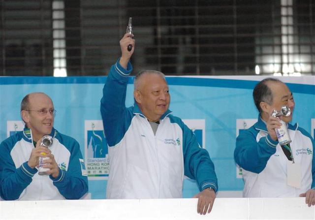 【逝者】董建华与上海：一口流利上海话，沪港合作推动者