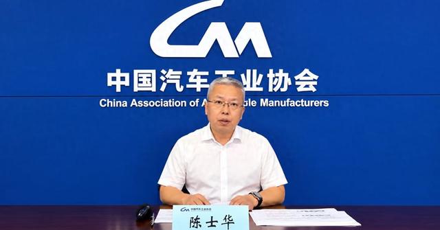 8月我国汽车产销环比双增 新能源商用车国内销量同比增长56.6%