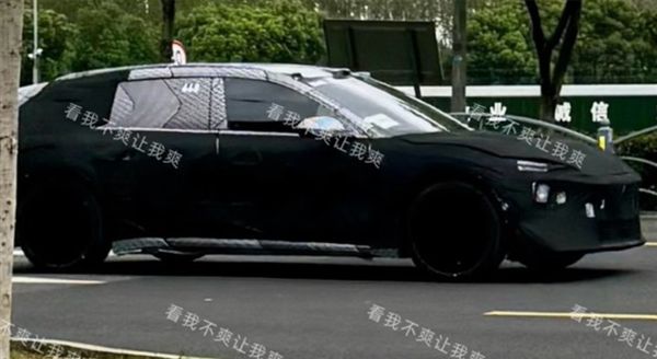 整车尺寸超过ET5T！蔚来全新旅行车谍照曝光：将基于NT3.0平台打造