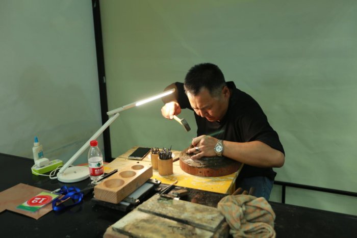 “玉龙工匠杯”——“匠心传文脉”蒙古族传统手工艺技能比赛在内蒙古巴林右旗落幕 “玉龙工匠杯”——“匠心传文脉”蒙古族传统手工艺技能比赛在内蒙古巴林右旗落幕