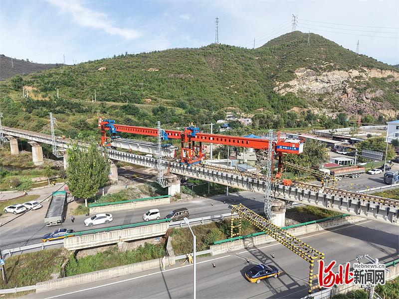 怀柔北至隆化段换梁改造工程完工 京通铁路全线恢复通车 怀柔北至隆化段换梁改造工程完工 京通铁路全线恢复通车