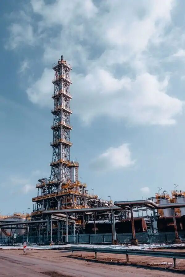 加息落地金价不跌反涨：利雅得警报响起，黄金四周来首度周线收涨