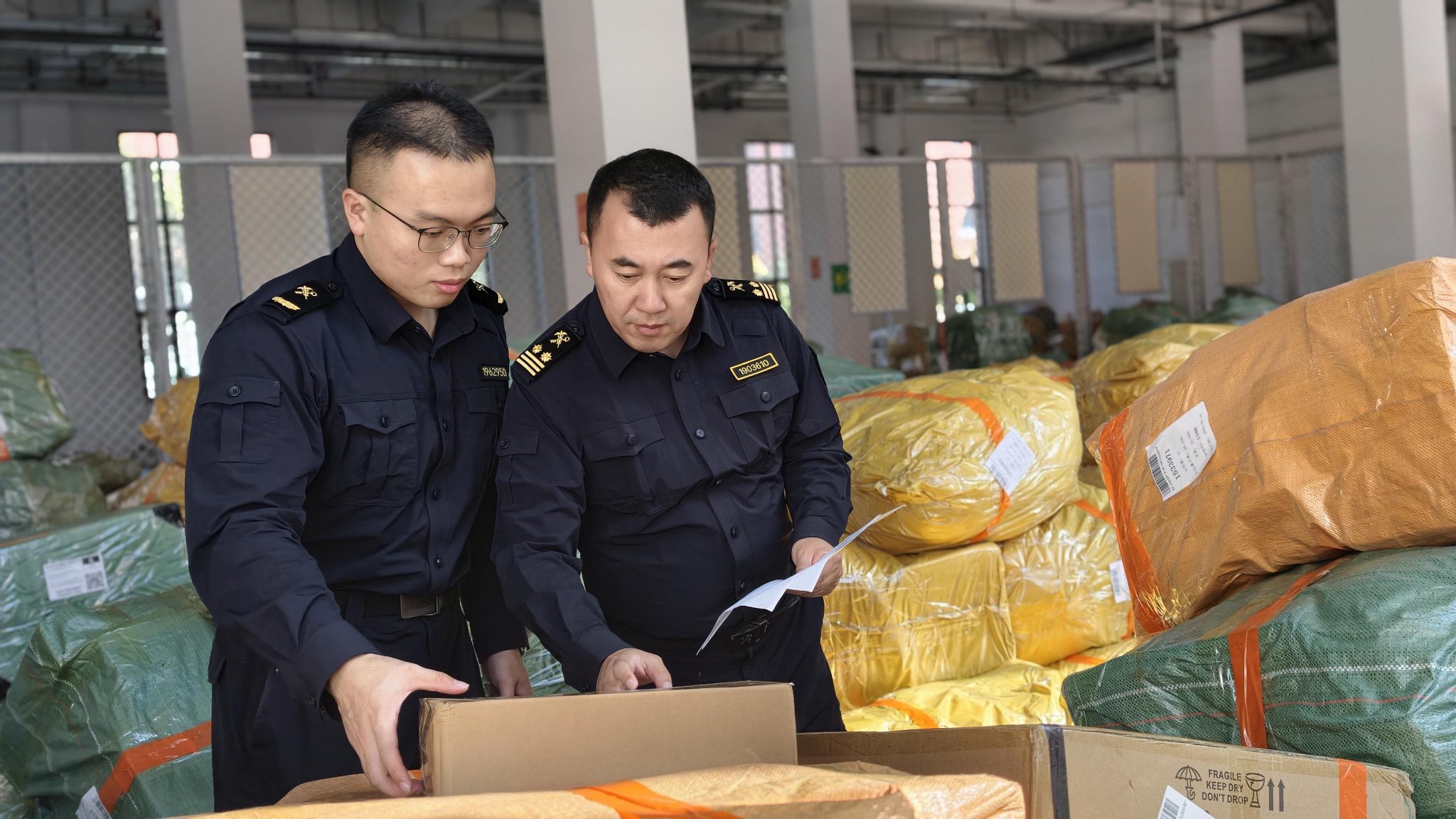 冰城海关助力跨境电商出口提质扩容