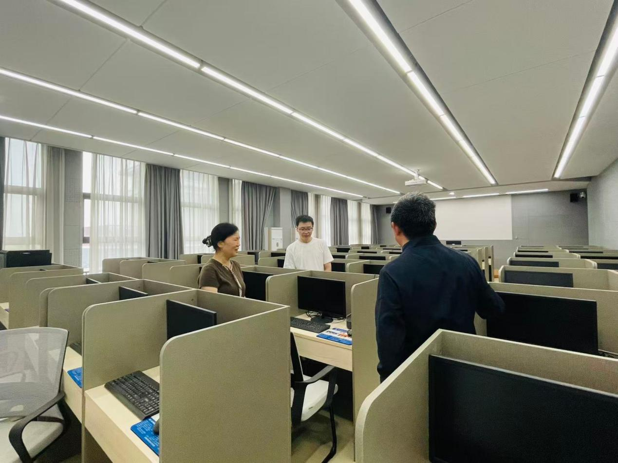 洪湖审计:聚焦教学资产核查 提升资产使用效益 洪湖审计:聚焦教学资产核查 提升资产使用效益
