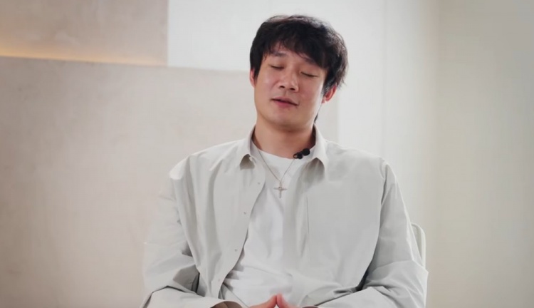 小丁打趣：王治郅睡觉轻还打呼噜 我那年没留国家队跟他很大关系