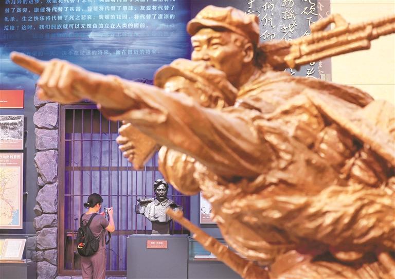 一定要把长征精神传承好