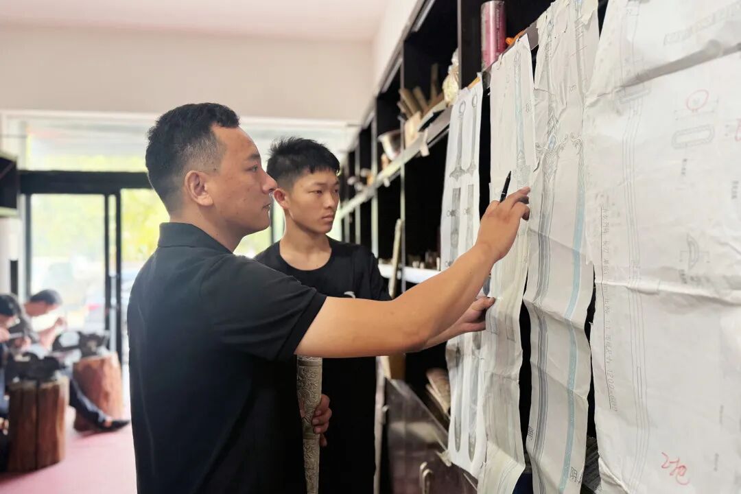 太牛了！龙泉又出影视圈御用铸剑师，近200部影视剧“神兵”出自他手