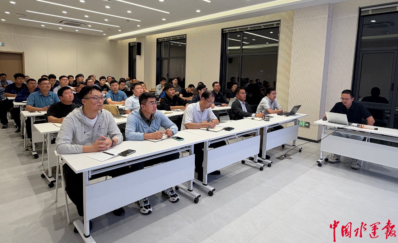 长江口南槽航道治理二期工程举办第一期建设者讲堂 长江口南槽航道治理二期工程举办第一期建设者讲堂