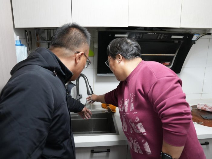 内蒙古赤峰市林西镇：群众少跑腿 “超人”解难题