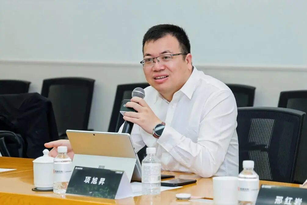 访东风商用车技术中心项旭昇：绿智平台如何成为东风商用车重返巅峰的底气？丨头条