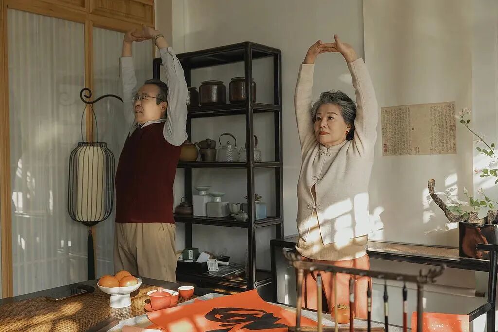 八段锦“教材”来了！不限场地，不用器械