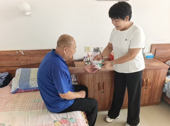 巾帼向善 美德润家｜曲亚波家庭：坚守人间至善 点亮平凡微光