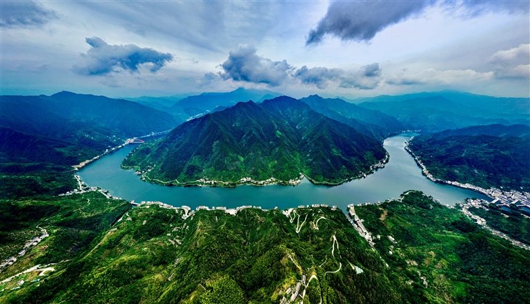 歙县: 护好一江碧水 答好“两山”转化答卷 歙县: 护好一江碧水 答好“两山”转化答卷