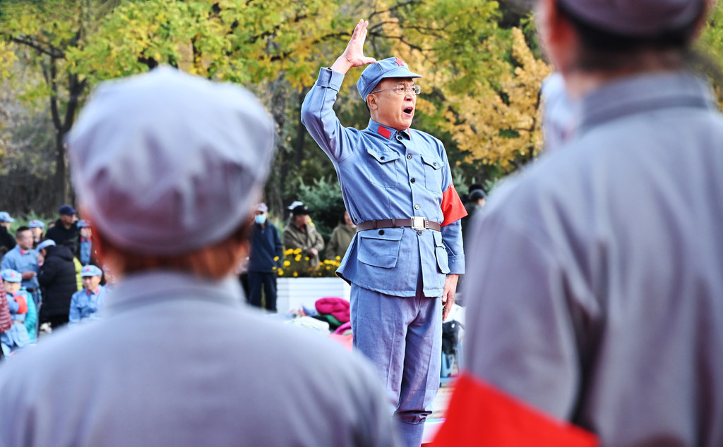 深情唱响《长征组歌》
