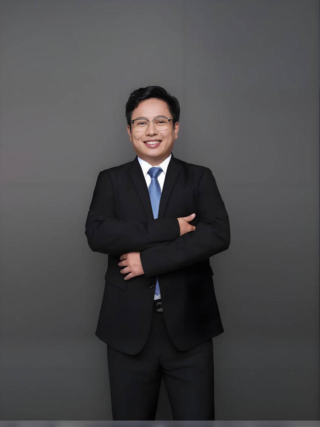 睿尔曼智能创始人兼CEO郑随兵倡议 ：机器人的价值，最终要在真实工作中兑现