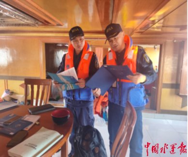 九江彭泽海事处开展防污染专项检查 九江彭泽海事处开展防污染专项检查