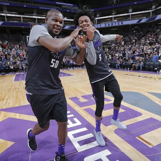 NBA这些尬舞之王 是不是美国学校的基础教育