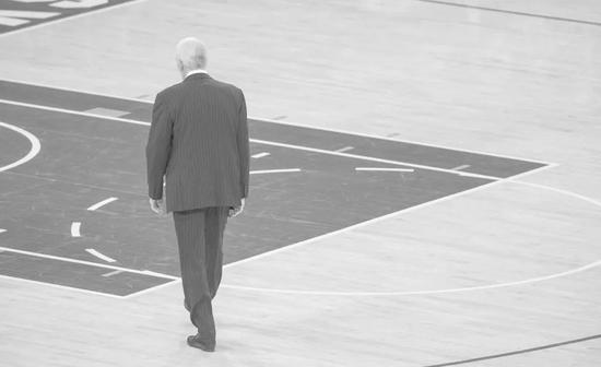 69岁的波波维奇,也经历着人生最艰难的一年