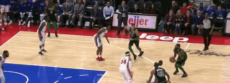 绿衫军有人越来越像曼巴_nba