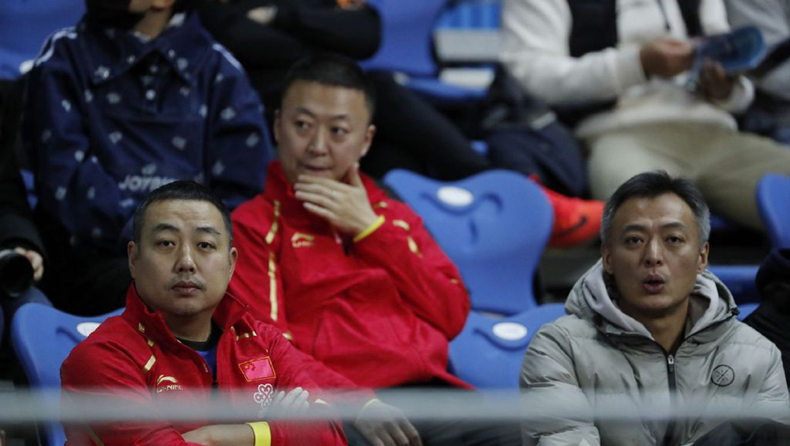 总决赛刘国梁马琳现身看台