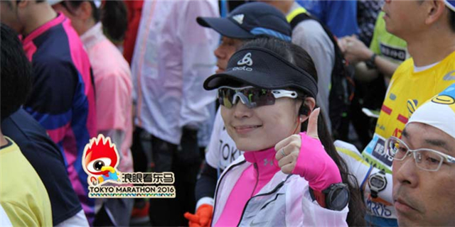 东京马拉松美女跑者抢眼