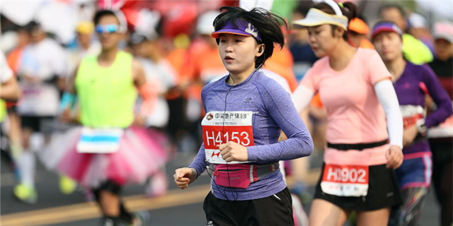 丽水马拉松美女抢镜