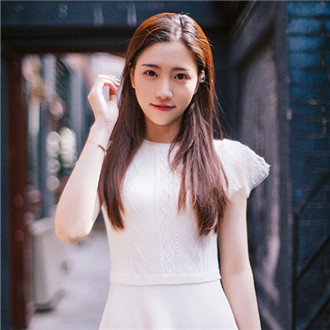 江苏卫视美女主持人照片美爆了