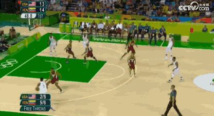 gif-还能再霸气点儿吗?德罗赞1v4独闯龙潭上篮_2016会