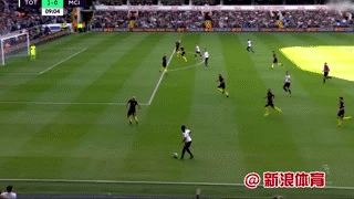 科拉罗夫解围自摆乌龙