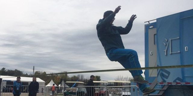 新浪直击极限酷跑嘉年华