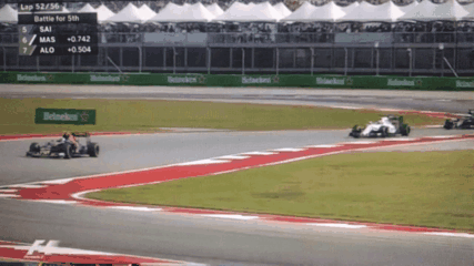 F1美国站倒数第四圈，阿隆索与马萨碰撞