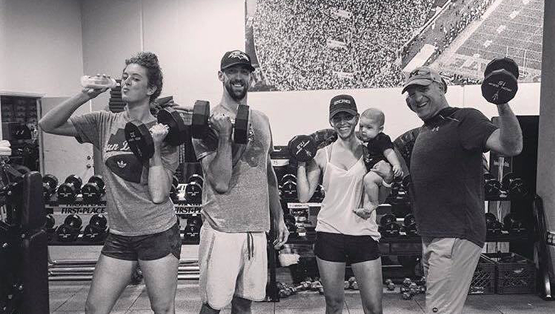 菲尔普斯晒与爱子合照幸福满溢