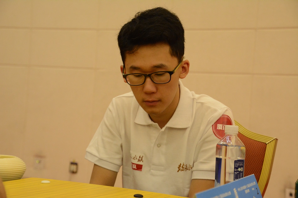 全运会围棋各队棋手队服抢眼