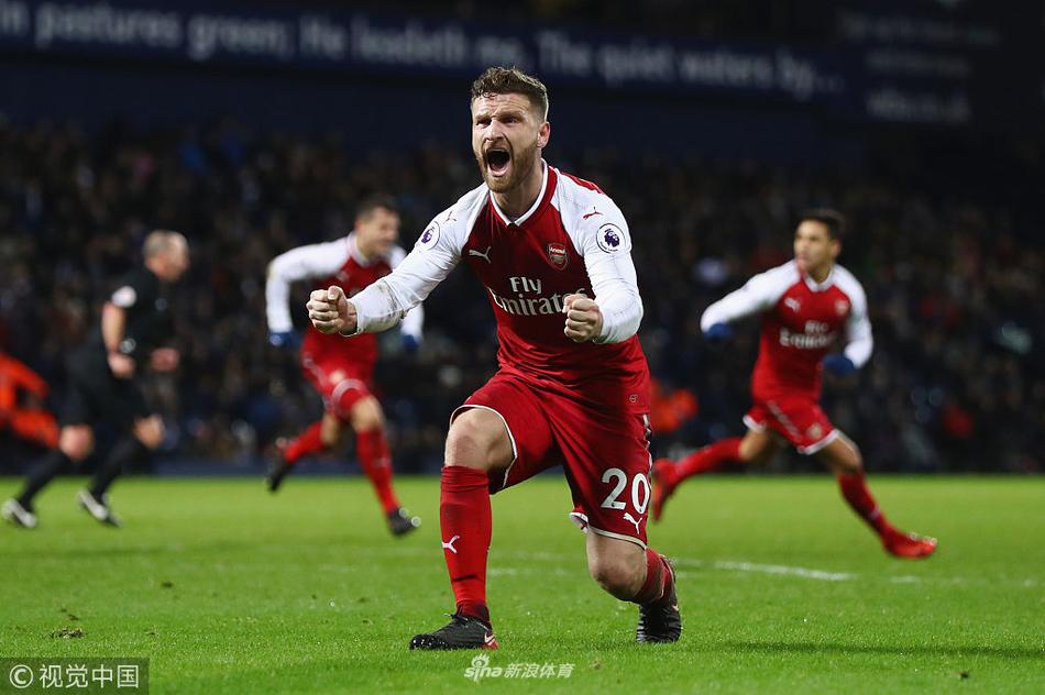 穆斯塔菲霸气庆祝