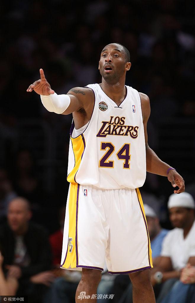 科比生涯36件球衣一览 封神之路