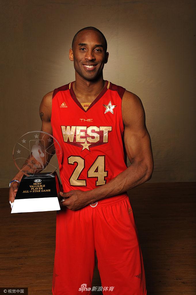 科比生涯36件球衣一览 封神之路