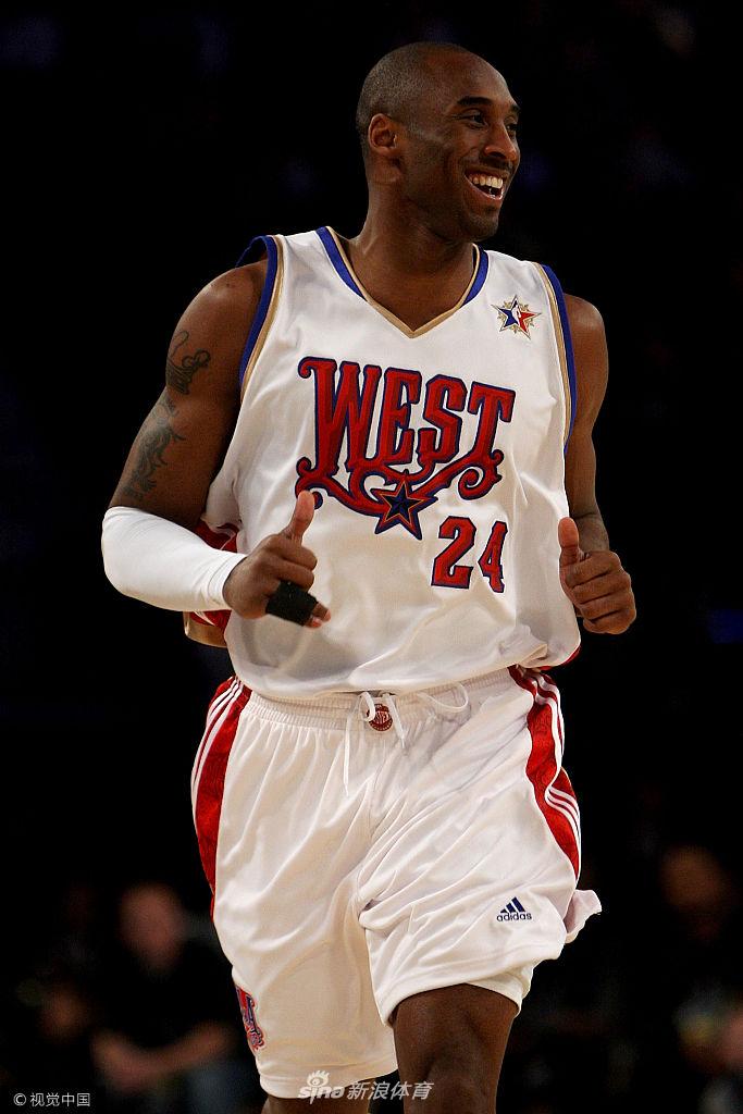 科比生涯36件球衣一览 封神之路