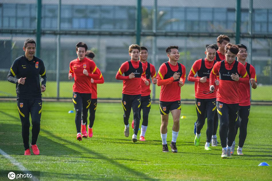 休赛期被交易换科林斯！船记：快船球迷没意识到鲍威尔的重要性