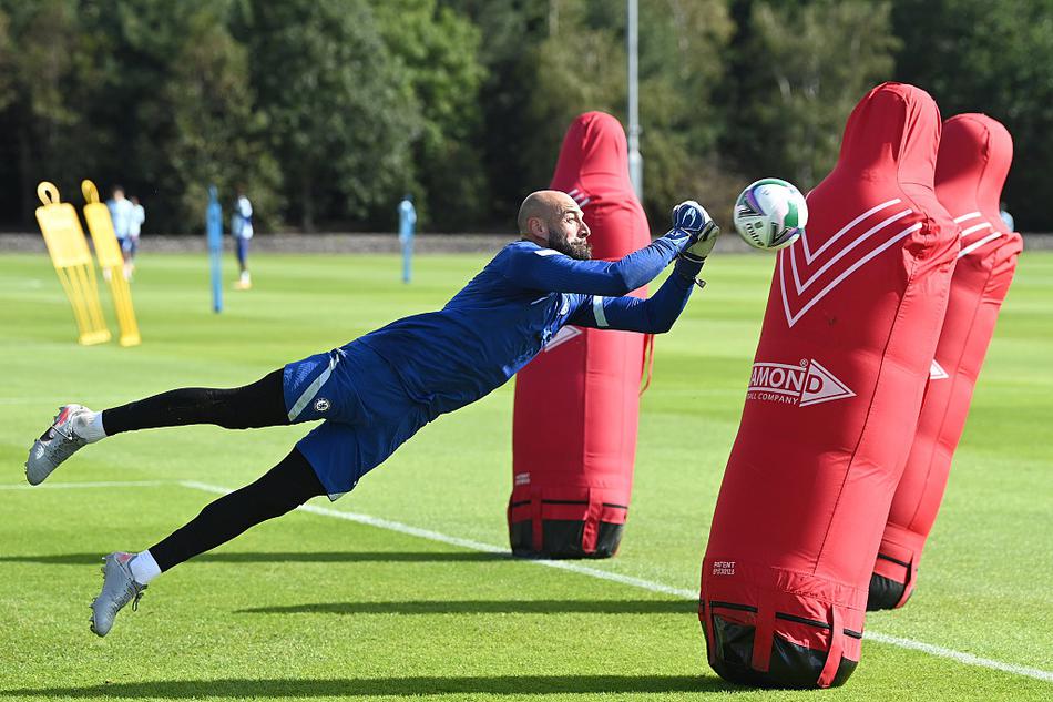 前锋塔米·亚伯拉罕在训练中完成了一次精彩的转身射门，皮球应声入网，他状态火热，渴望在英联杯中继续取得进球。