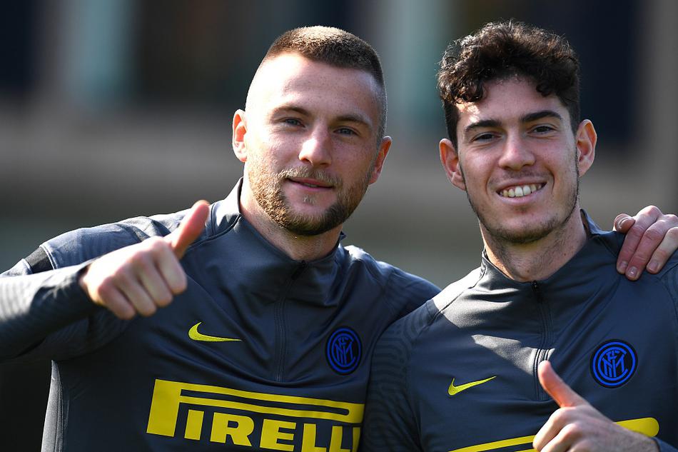 中國制躁朗尼克:小克魯伊夫加入國足帥位爭奪戰,曾執教深圳重慶