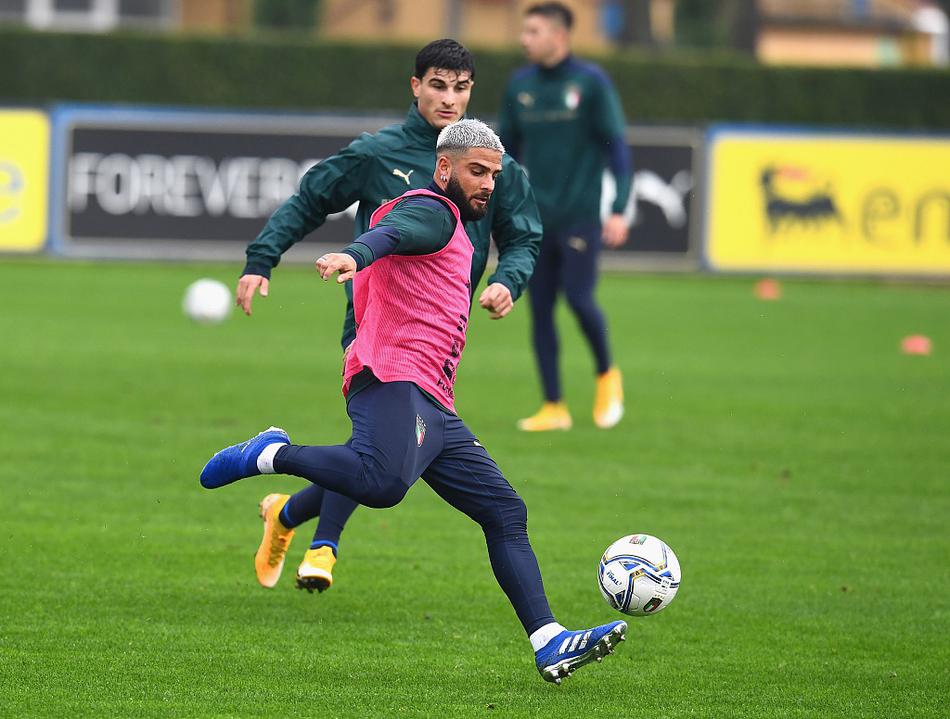 中场核心巴雷拉在训练中秀出精准长传，皮球划出美妙弧线，仿佛在向人们预告他将如何在正式比赛中撕开对手的密集防线。