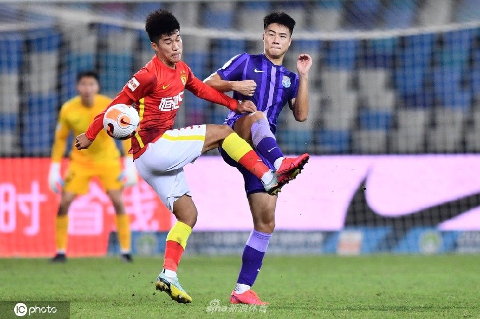 [流言板]杨瀚森：夏联都是和我差不多的新秀，常规赛感觉自己很渺小