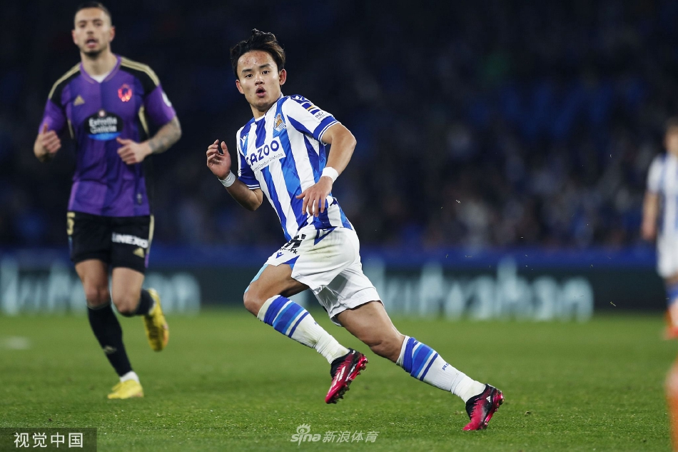 巴拉多利德门将马西普做出一次精彩的世界级扑救，他飞身单掌将皇家社会球员极具威胁的射门托出了横梁。