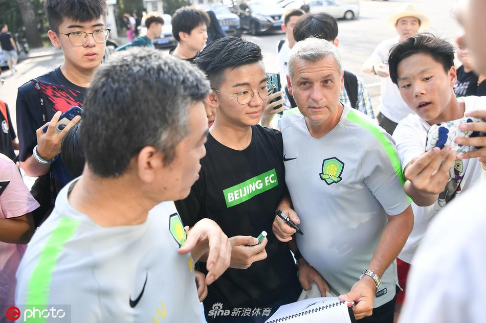 就你是小火龍？約基奇面對申京砍下34+10+9數據全面碾壓