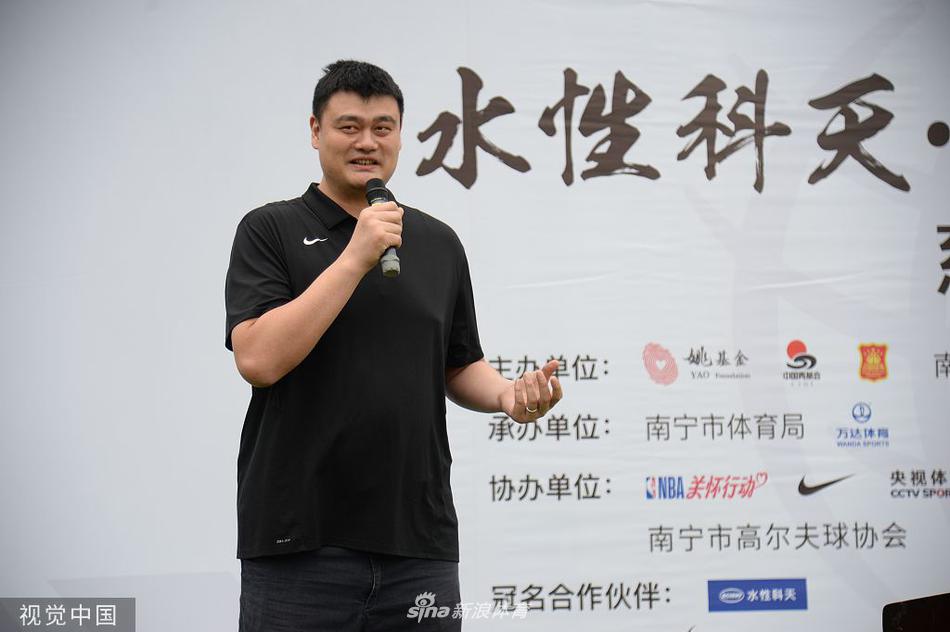 詹姆斯轉(zhuǎn)發(fā)解析片段：??太棒了！感謝諾維茨基的精彩見解和想法