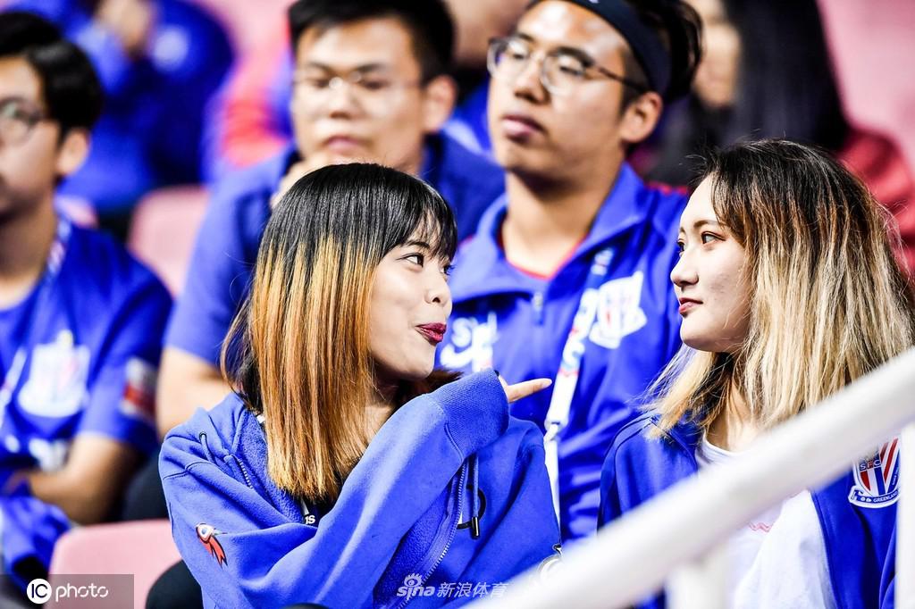 青岛球迷-爱游戏APP（中国）官方网站下载_AIYOUXI体育