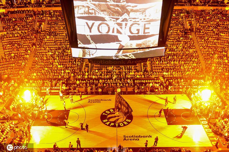 nba最燃球场之一 猛龙主场加拿大航空中心火爆氛围