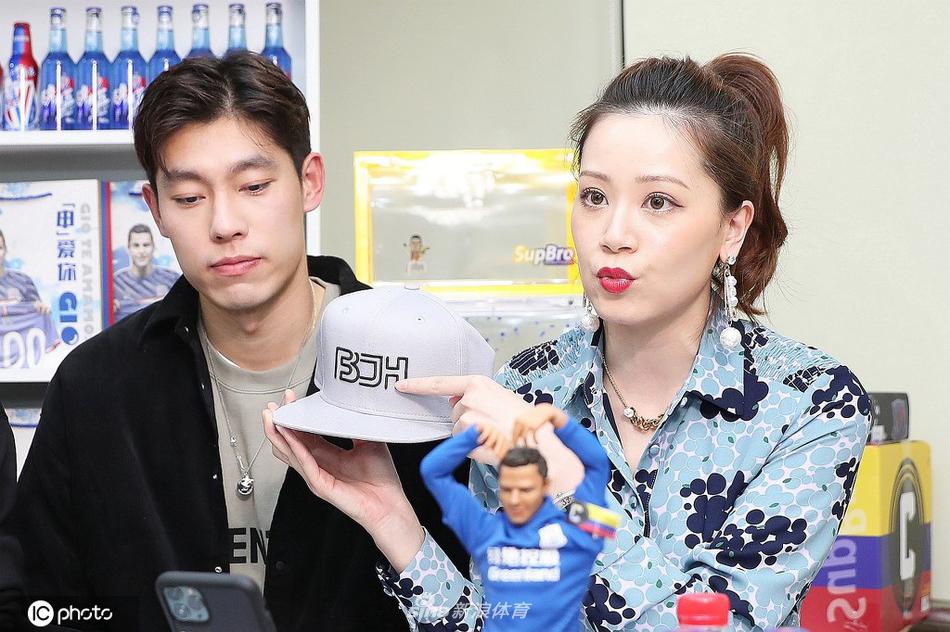 记者：杨皓宇打入金子般进球，助山东U20队有惊无险地成功晋级